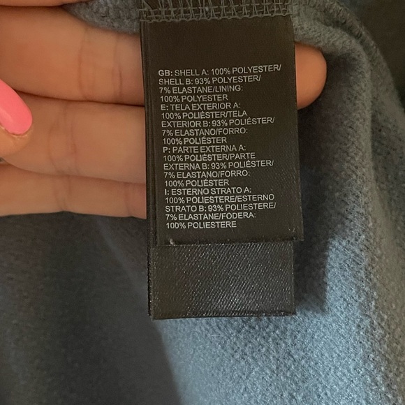 The North Face 1/2 zip • Mens Medium - Picture 5 of 8